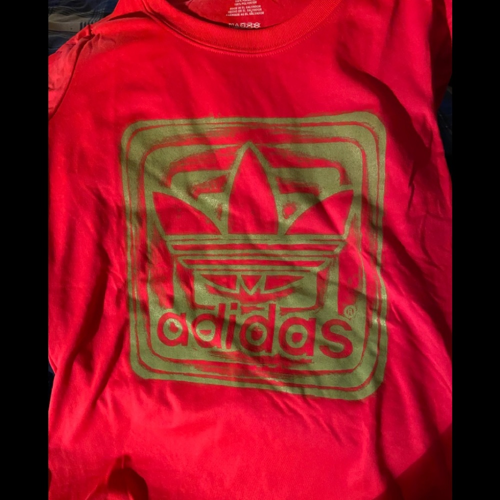 Women’s ADIDAS shirt